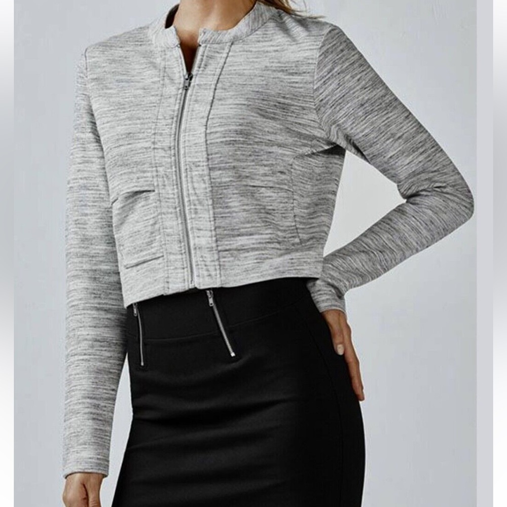 Fabletics Magnolia Grey & White Activewear Cropped Zip Front Jacket Size Large